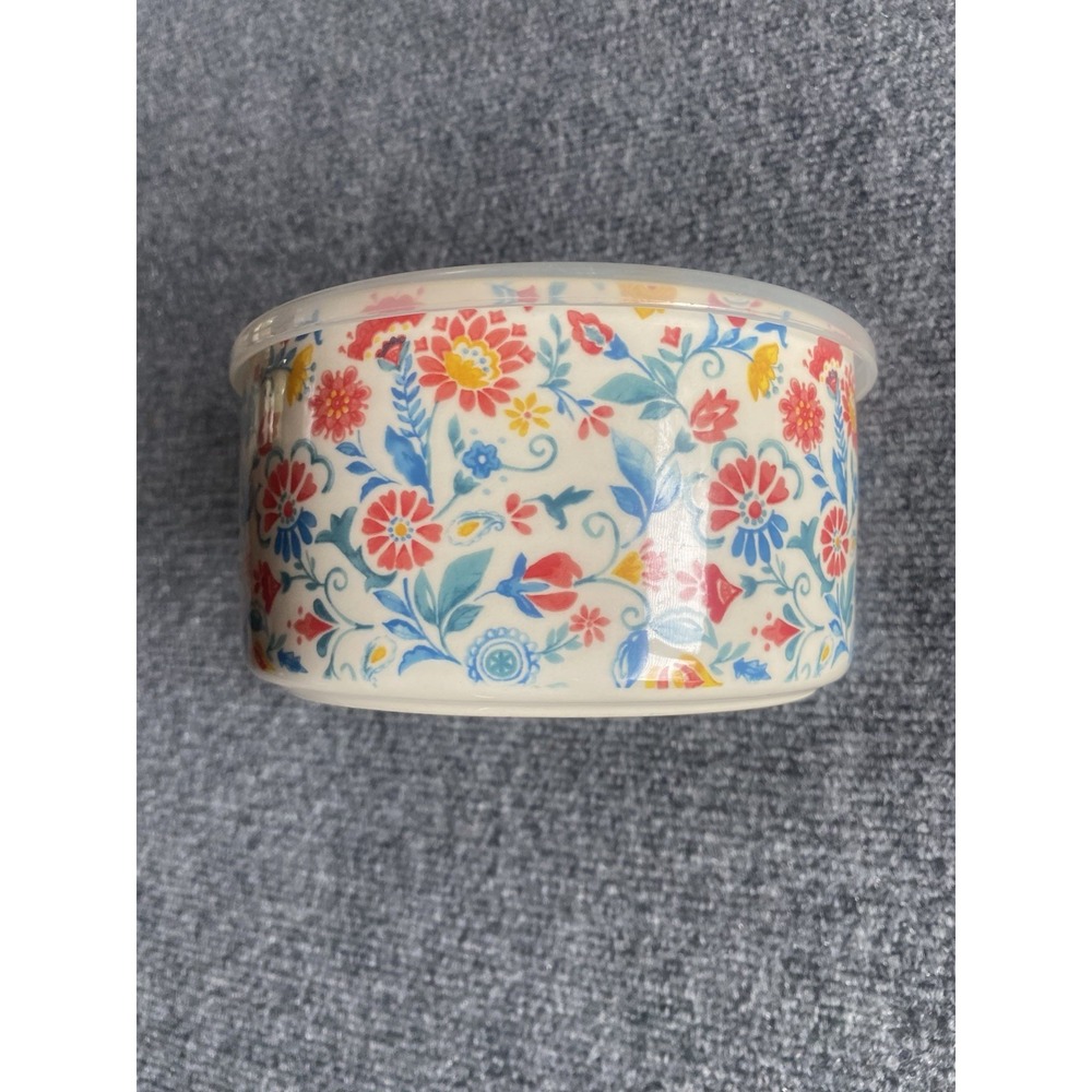 Pioneer Woman Mazie Pattern Food Storage Container W/Steam Relief Lid